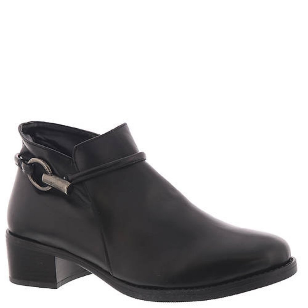 BRAND NEW DAVID TATE BOOTIES